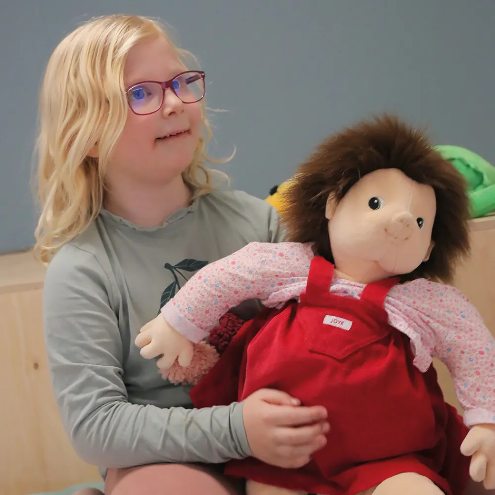 HOPTOYS Mémoire<Poupee Empathie - Ingrid