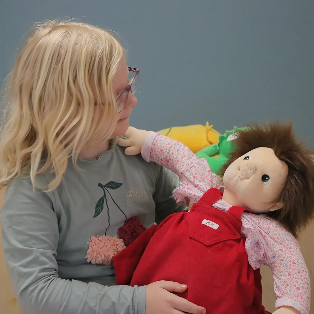 HOPTOYS Mémoire<Poupee Empathie - Ingrid